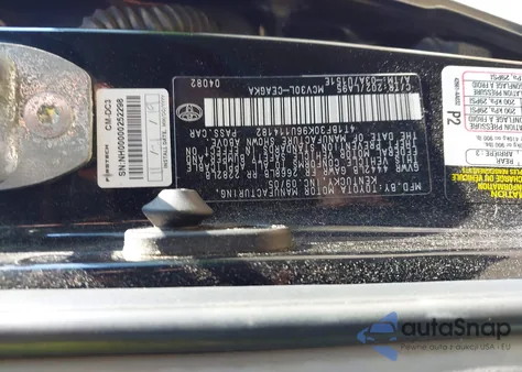 2006 Toyota Camry Xle V6 z USA, uszkodzony, nr VIN 4T1BF30K96U114182